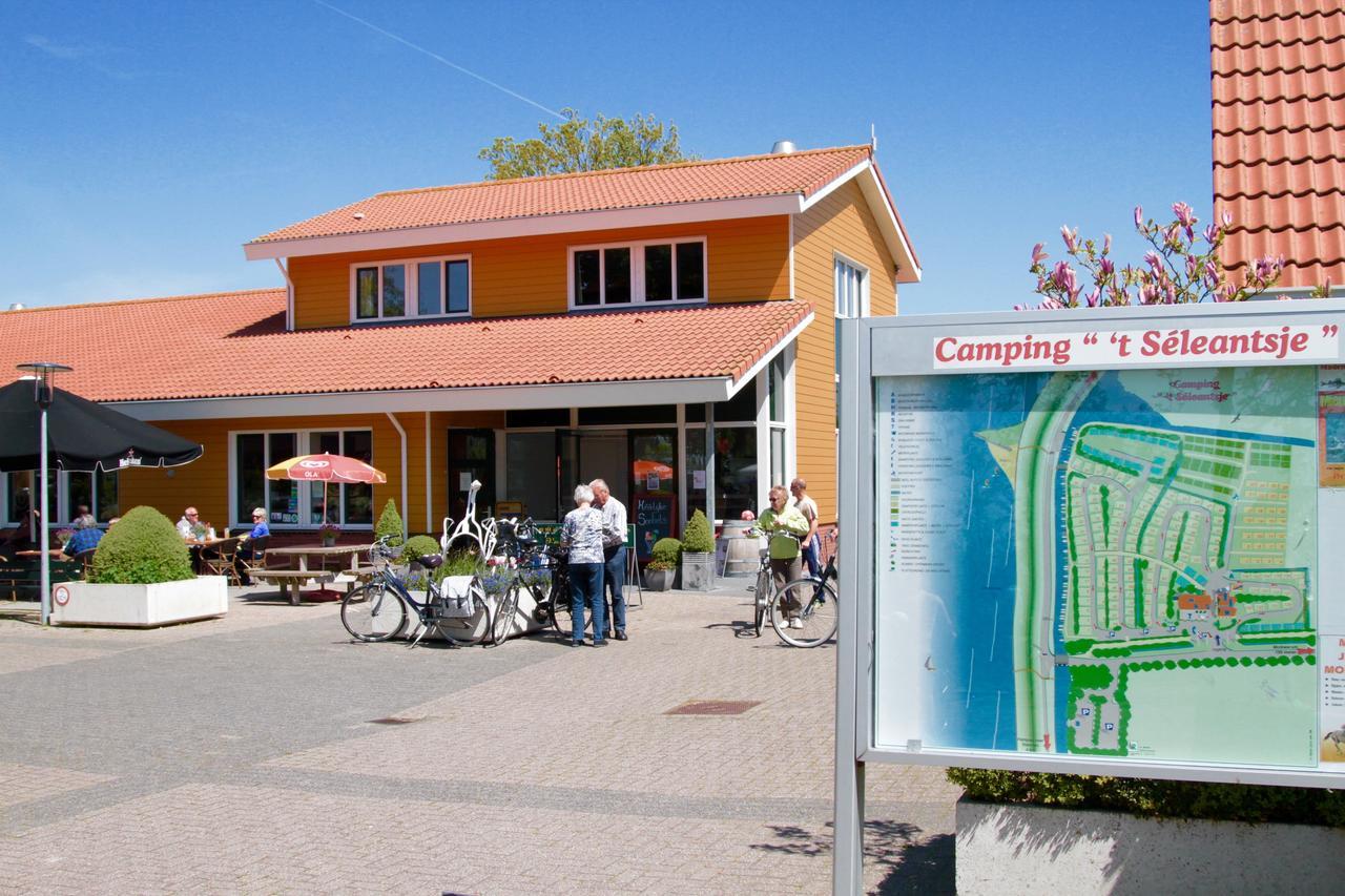 Ijsselmeer-Chalet Nr. 66 Molkwerum エクステリア 写真