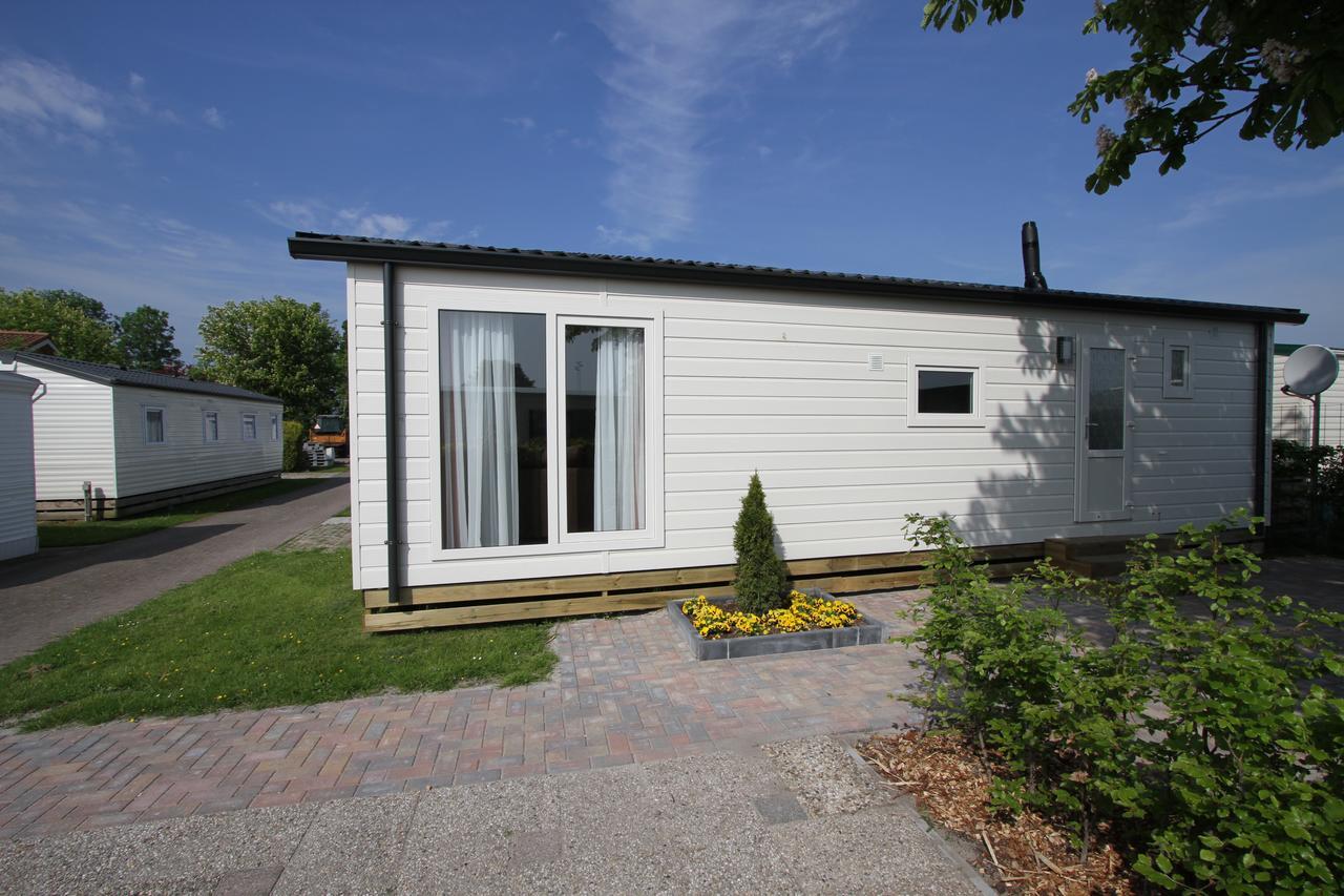 Ijsselmeer-Chalet Nr. 66 Molkwerum エクステリア 写真