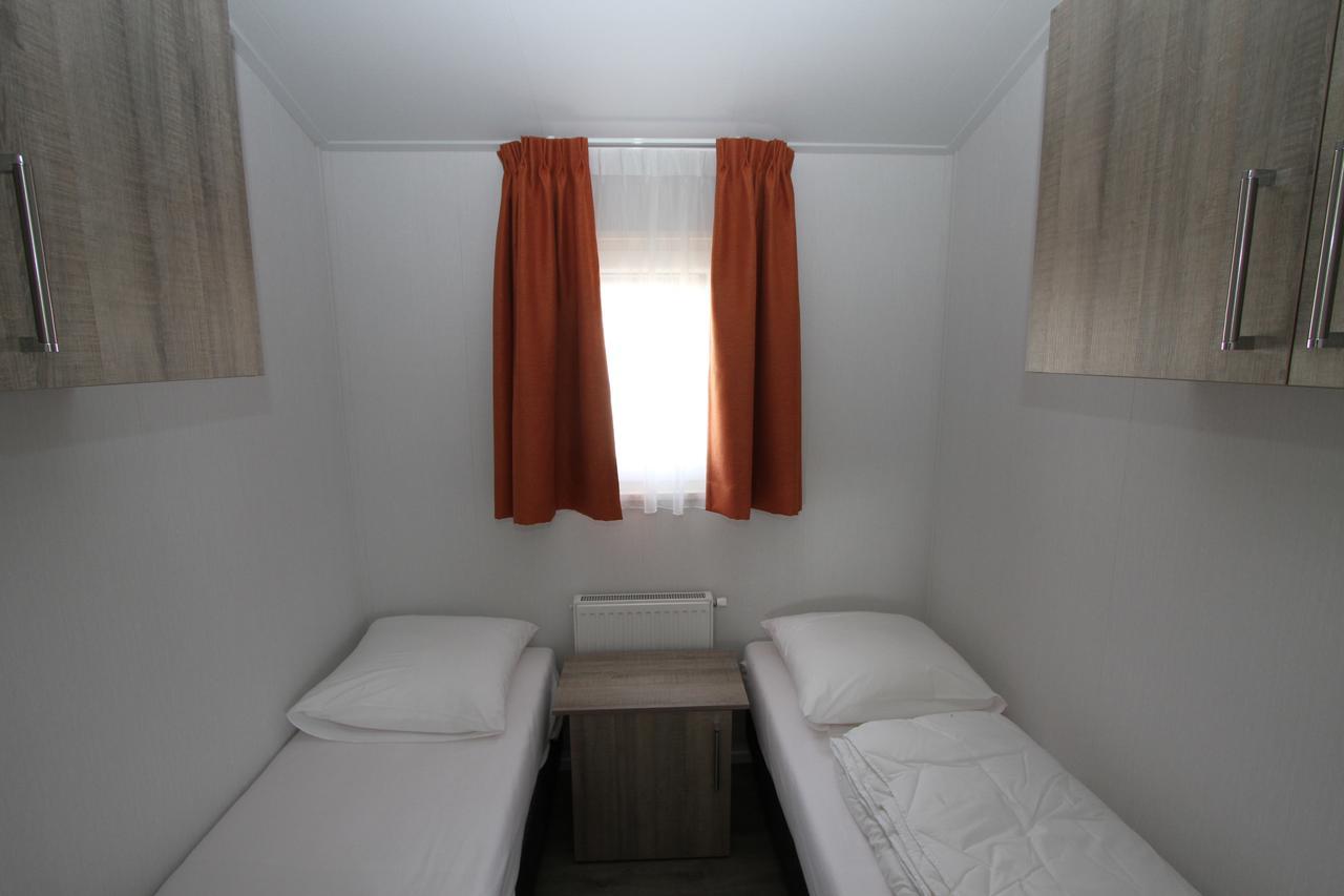 Ijsselmeer-Chalet Nr. 66 Molkwerum エクステリア 写真